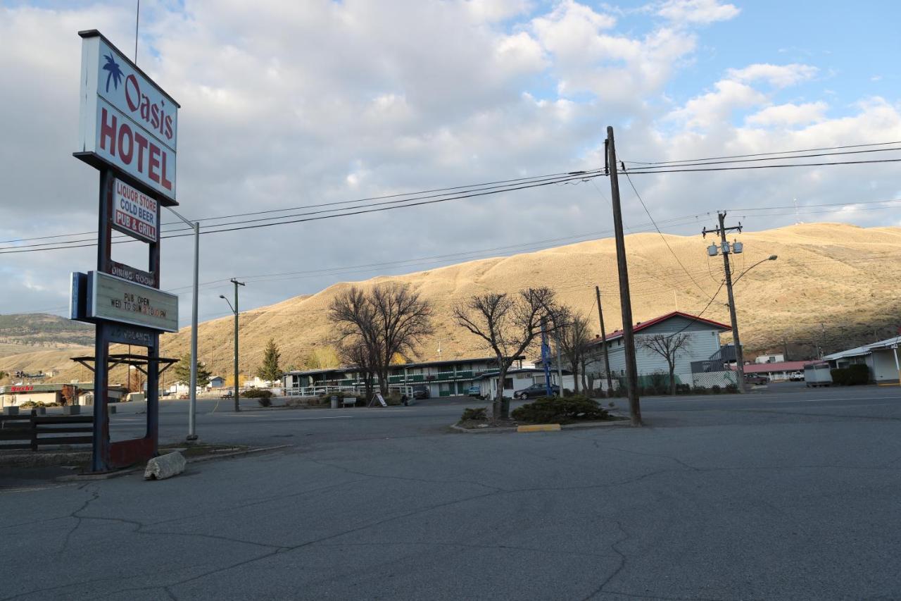 Oasis Hotel Cache Creek Dış mekan fotoğraf