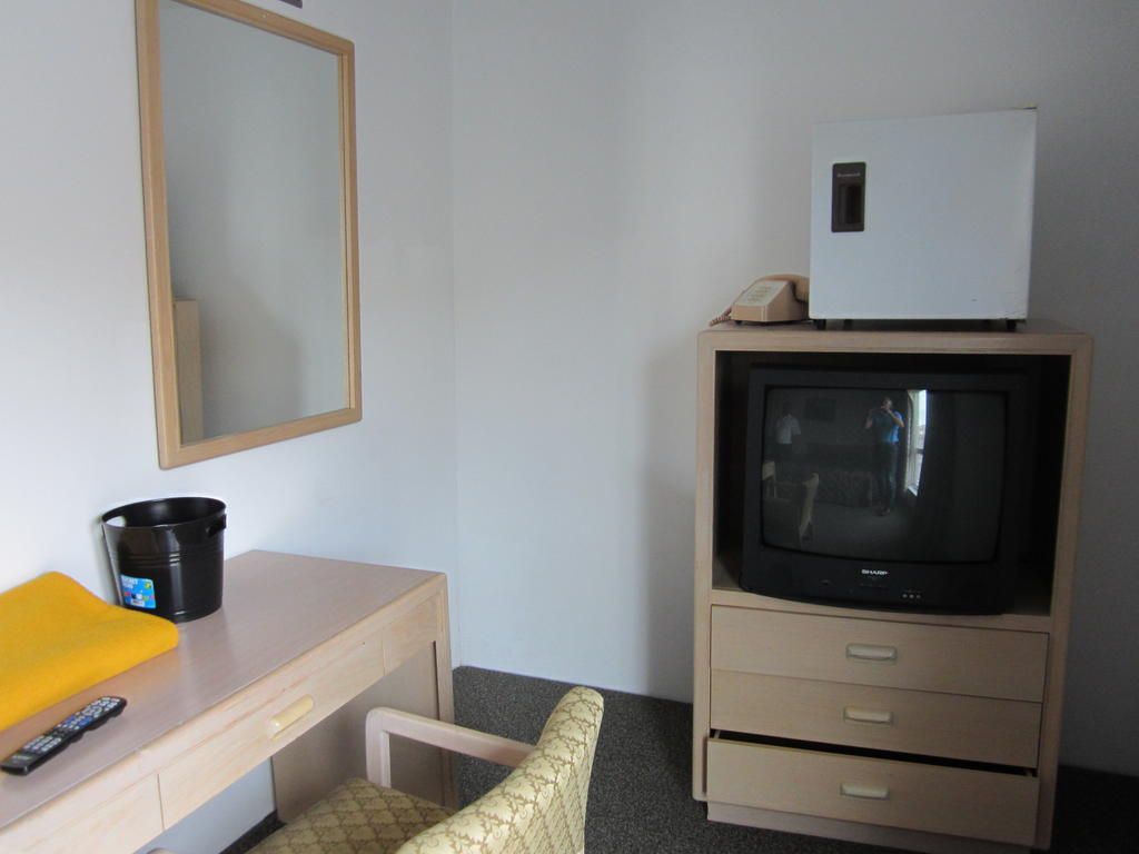 Oasis Hotel Cache Creek Dış mekan fotoğraf