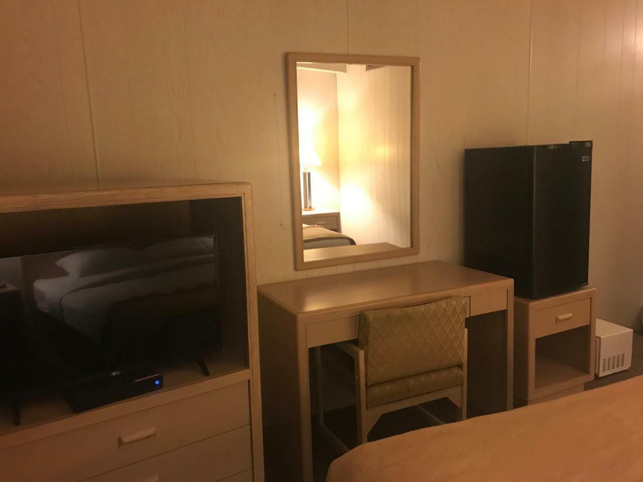 Oasis Hotel Cache Creek Dış mekan fotoğraf